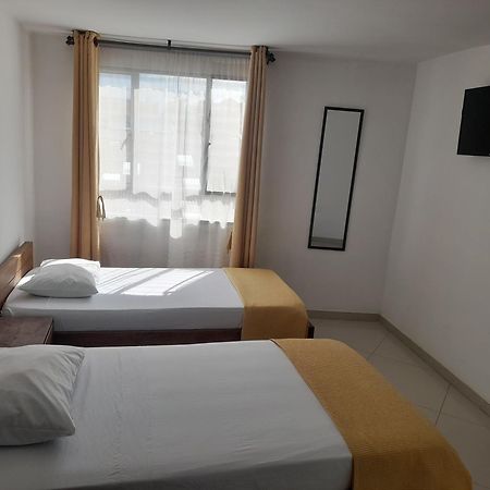 Hotel La Rueda Sr バルボサ エクステリア 写真